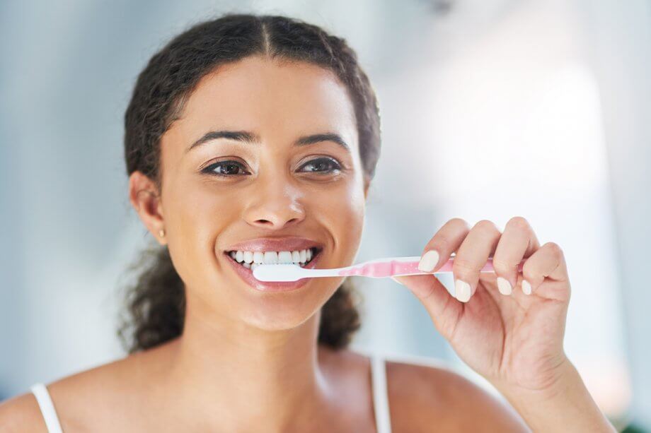 Is It Safe to Brush Your Teeth with Baking Soda
