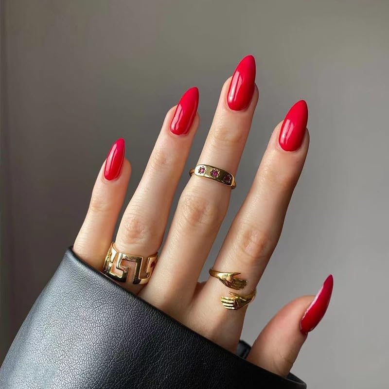 red nails