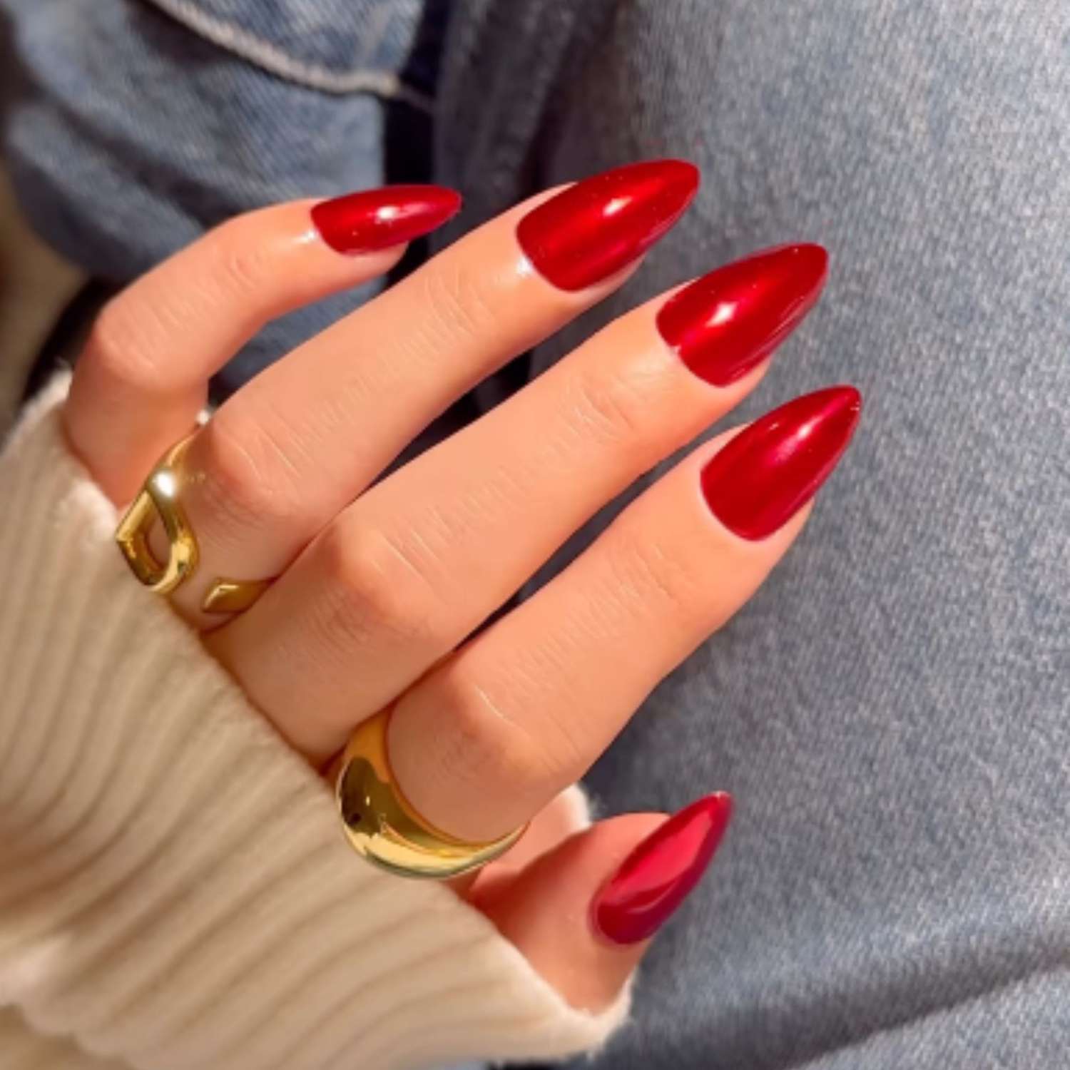 red chrome nails