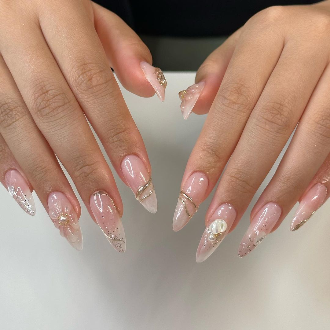 almond shape nail designs