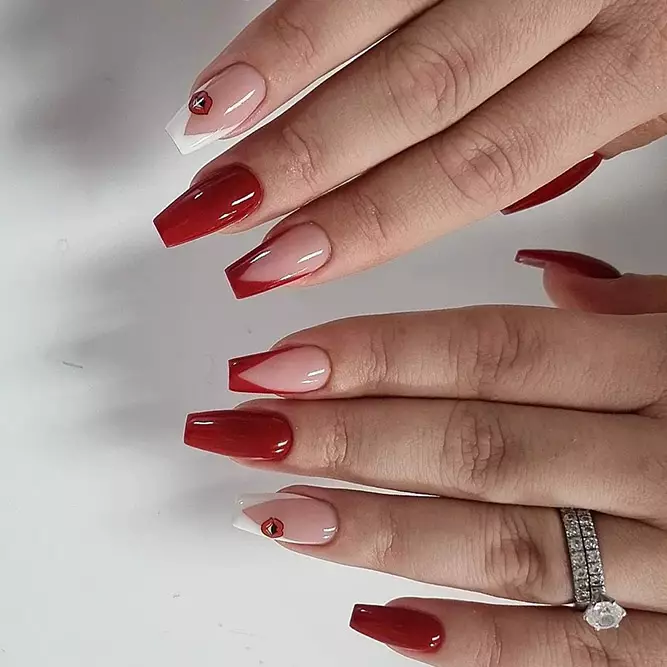 what do red nails mean