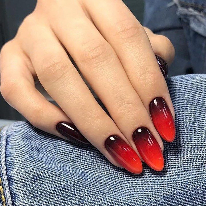 red and black nails