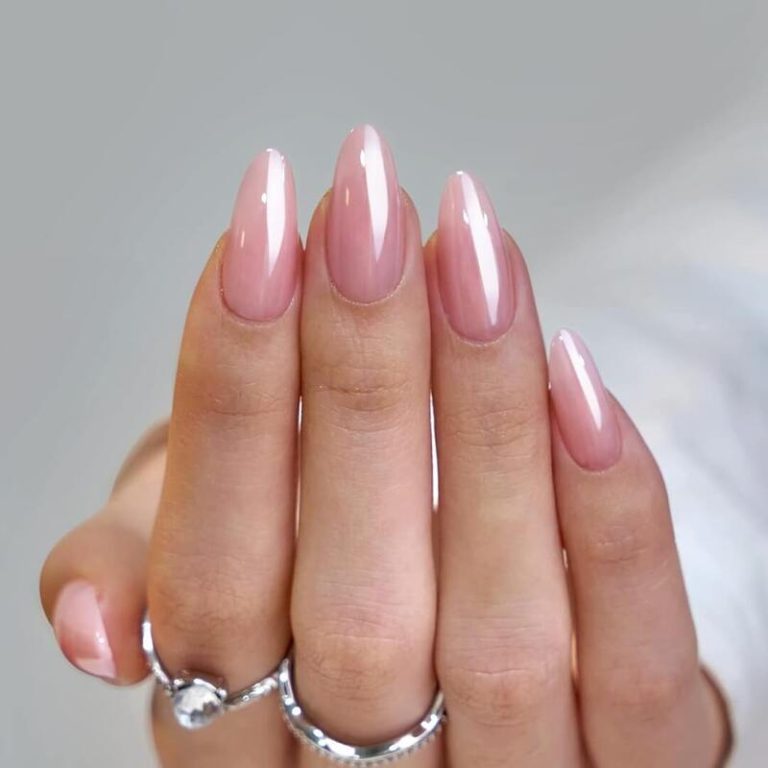 which is better acrylic or gel nails